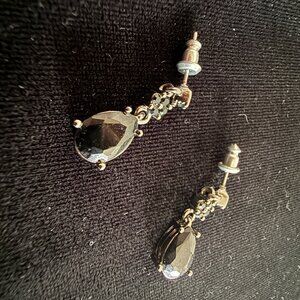VINTAGE MONET GARNET EARRINGS
